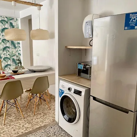 Apartment Moderno En Centro-malaga Con Balcon Malaga
