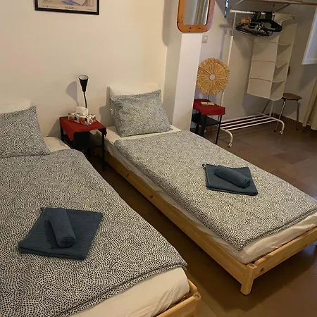 Apartment Moderno En Centro-malaga Con Balcon