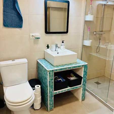 Moderno En Centro-malaga Con Balcon *
