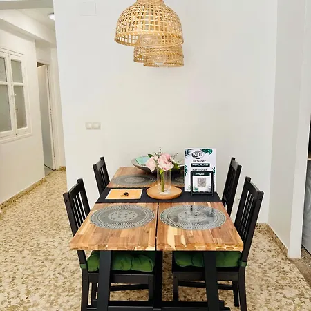 Moderno En Centro-malaga Con Balcon * Malaga