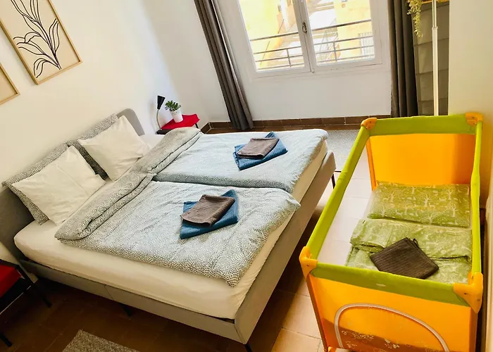 Barcenillas Centro-malaga Con Balcon شقة مالقة